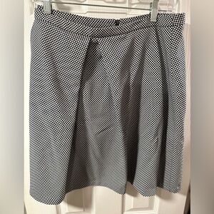 Anne Klein Blue & White Checkered A-Line Skirt with Pleat